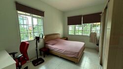 Charlton 18 (D19), Terrace #440241071
